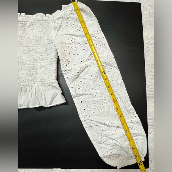 Derek Heart White Eyelet Peplum Blouse - Picture 6 of 11